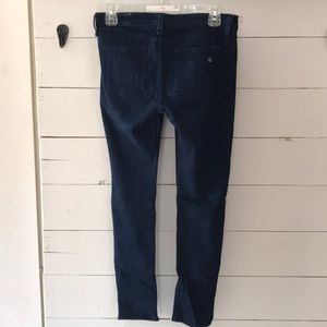 Like new, Rag & Bone dark denim skinny jeans, size 27